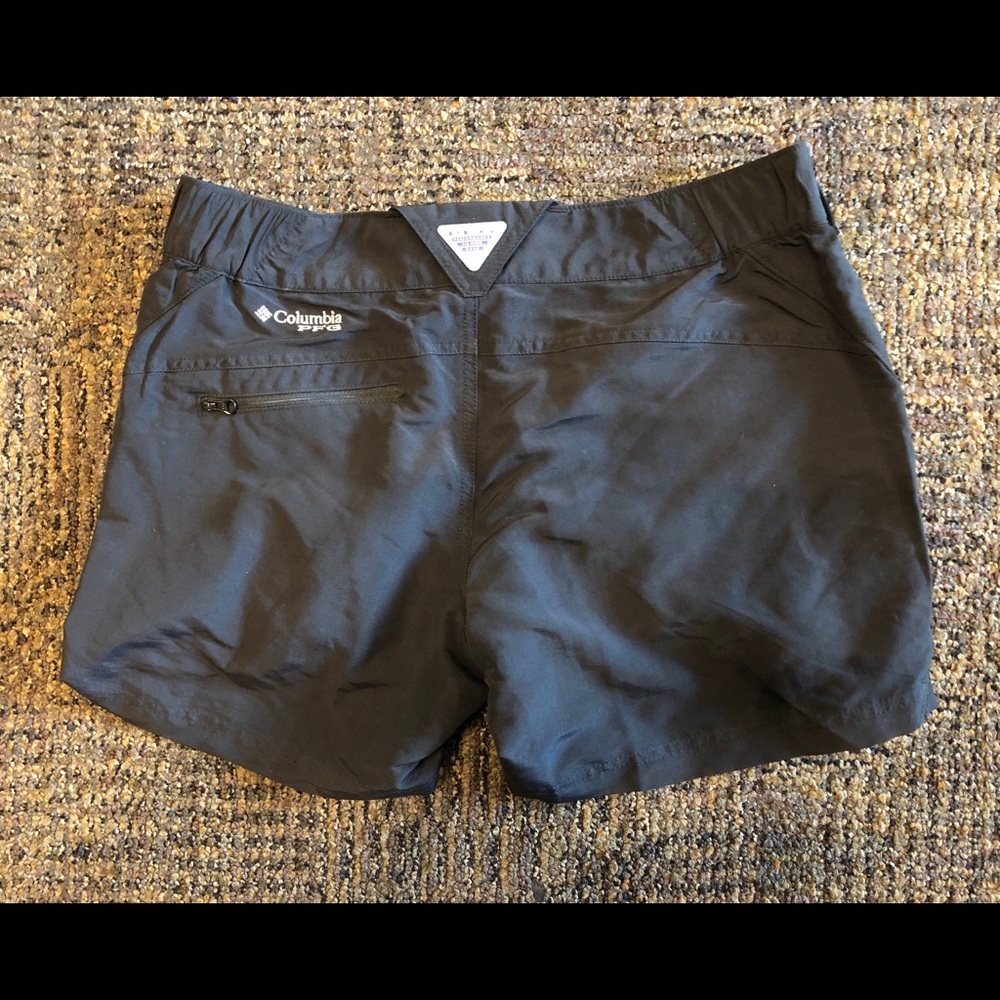 Columbia PFG Shorts - Picture 2 of 2
